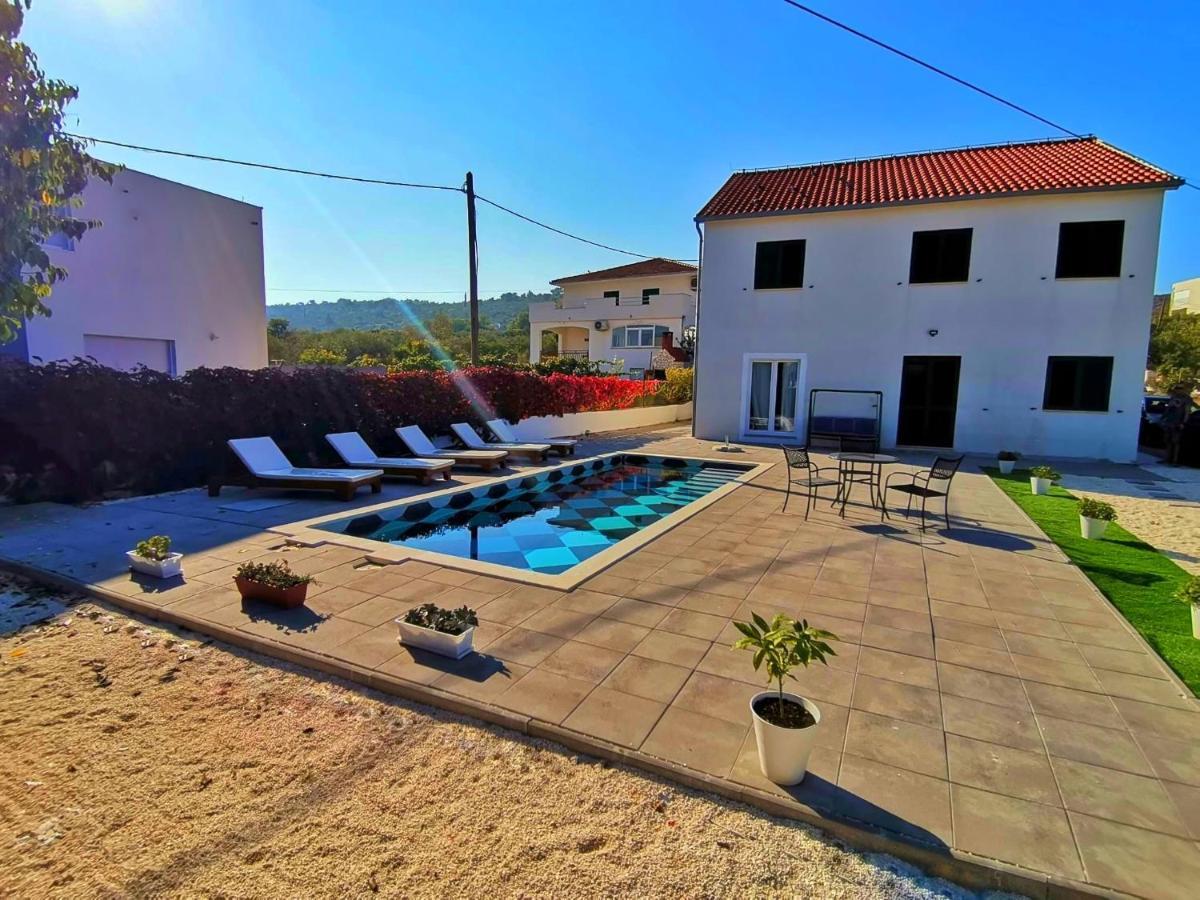 Holiday Home Nino With Amazing Swimming Pool Slatine Exterior photo