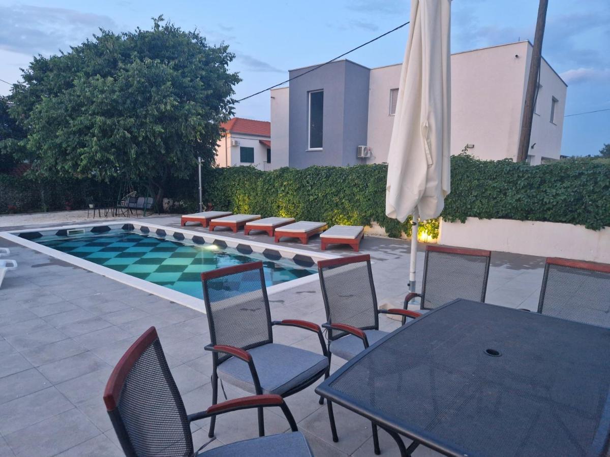 Holiday Home Nino With Amazing Swimming Pool Slatine Exterior photo